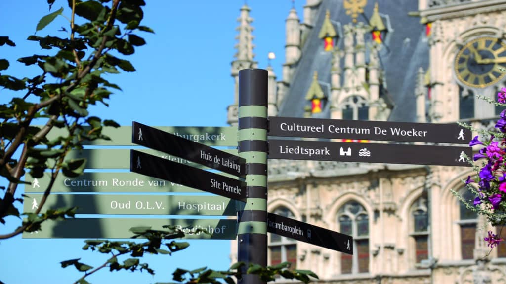 Leopold Oudenaarde surroundings with signs