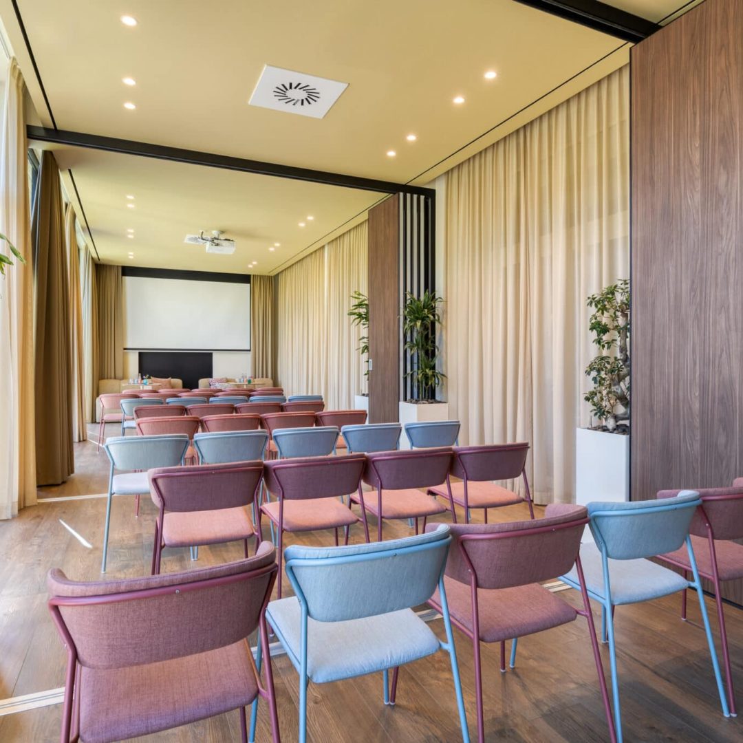 Theater style setup in meeting room Leopold Hotel Oudenaarde
